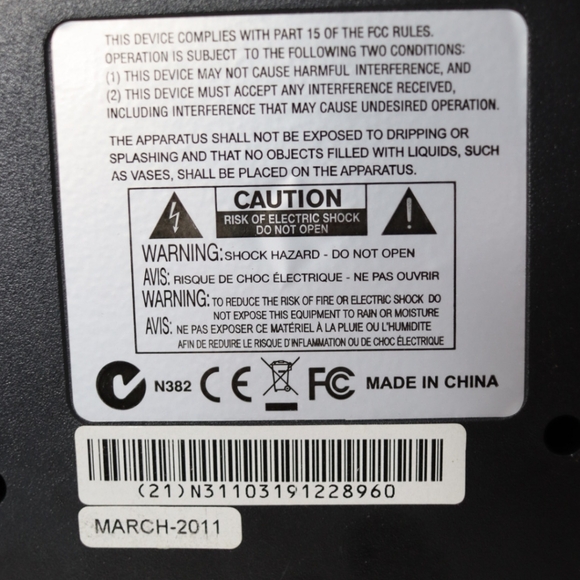 Numark Mixtrack Pro DJ Controller - Picture 7 of 8